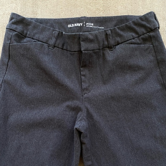 Old Navy Pixie Pants - Size 8 - Picture 5 of 8